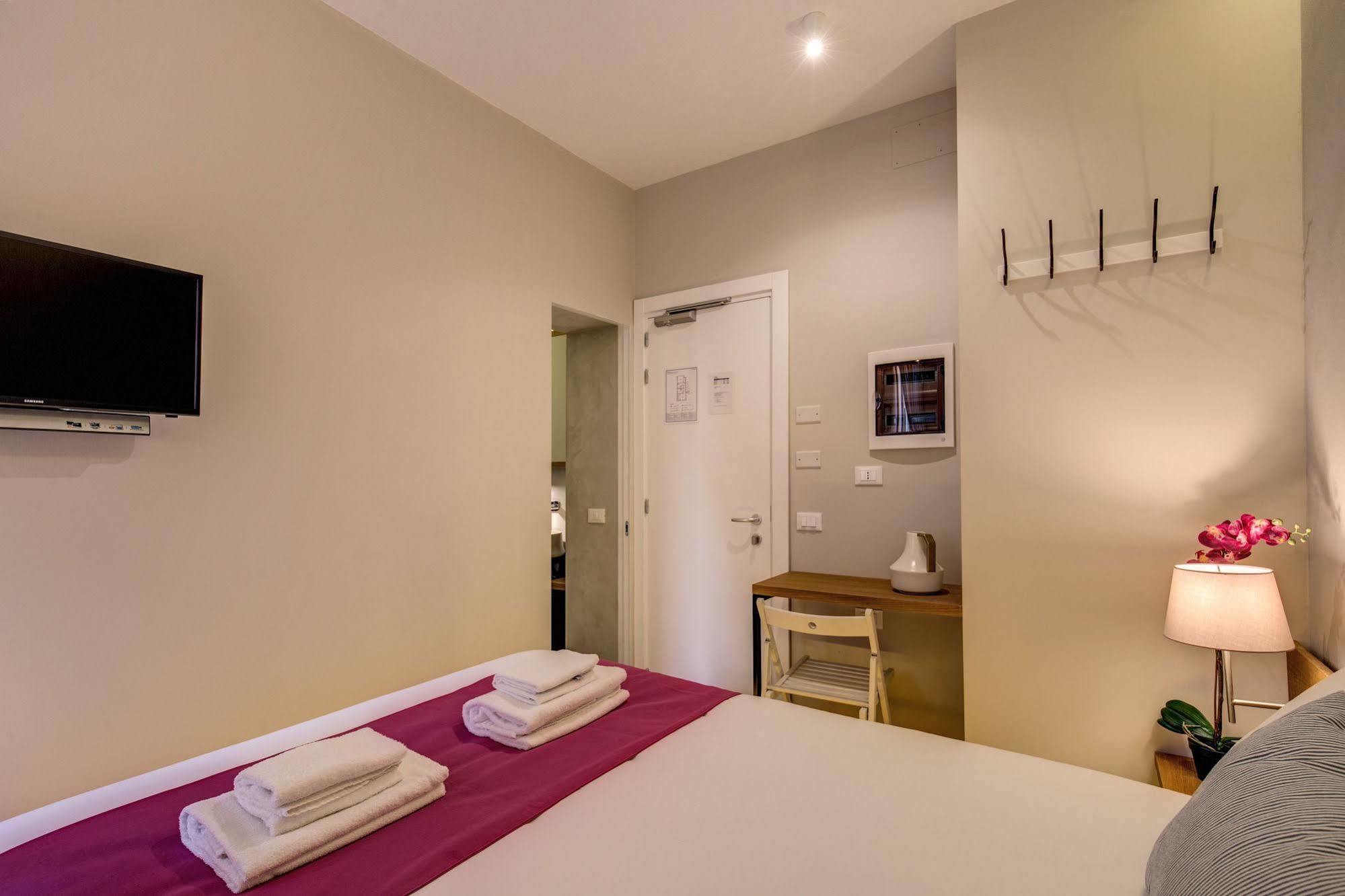 The Spanish Suite Campo De' Fiori Rome Exterior photo